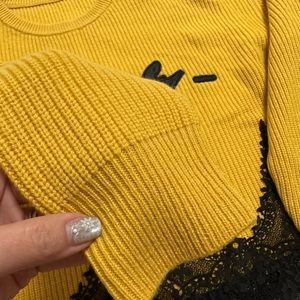 Cozy sweater,stylish